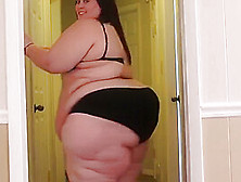 Ssbbw Strutting