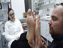 Foot Guy Worships Giant Raw Feet Of 1 Sexy Pharmacist (Foot Worship,  Monstrous Feet,  Czech Soles,  Toes)