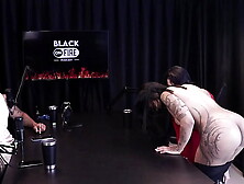 Por ser da área fitness,  teve bastante solicitações para criar conteúdos pornô,  solicitou dinheiro para mãe e a informou do que