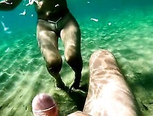 Underwatercumshots in the Front of a hot Milf