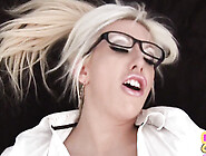 Amateur Porn CFNM babe in stockings and high heels rides rod