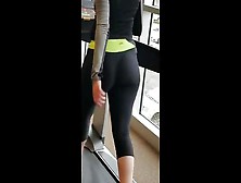 Voyeur Video Of Babe At Gym