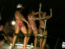 Boating Parties Near South Beach Florida - SouthBeachCoeds