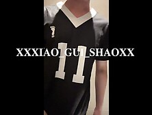 Miya Osamu cosplayer jerk off and spunk in the toilet after cartoon convention