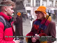 Lady Zoom In Prague Cock As Cure For Insomnia