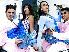 Swappz Singles featuring Claire Black and Jade Greene's blowjob smut