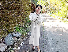 01C0523-Blowjob On The Road Outdoors With An Exhibitionist Married Woman