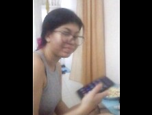 Cocinera y su jefe preparan pastas y se preparan para tener sexo duro (primera parte)