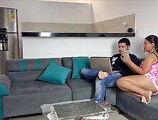 es un buen momento para que follemos aca