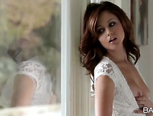 Ariana Maries Bedroom By