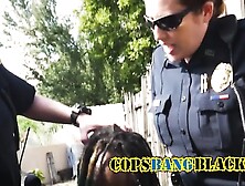 Rastaman eating MILF pussy like its a burrito