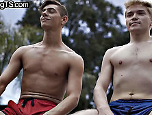 Cockhungry babe mouthfucked by lover