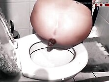 Amateur Yummy Ass Lady Shitting In The Toilet