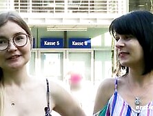 Ersties - Heißes Treffen In Berlin Zwischen Emily Und Marie S