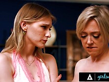 GIRLSWAY - Tiny Melody Marks’ Breakup Blues Cured By Breasty Stepmom Dee Williams’ Scissoring Skills