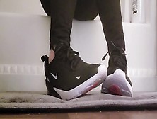 Nike 270 Shoe Play