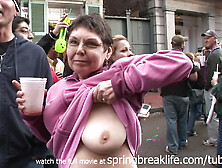 Springbreaklife Video: Mardi Gras Girls