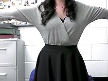 Busty MILF Macey Jade sucks cock before doggystyle fucking