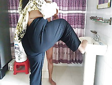 45 Year Old Neighbor Aunty Seduced Me By Seeing Her Big Ass While Combing Her Hair - Indian Desi Sex (Bbw)