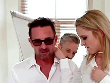 Lavyana,  29 years old,  salesperson in Lille! - Jacquie et Michel TV