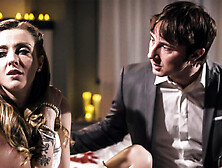 Criminal mom silences witness with intercourse