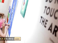 Brazzers - It's Hard For Evie Rees To Obey The Rules About Not Touching The Art When There Is A Big Cock Hanging