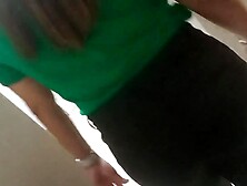 En El Wc Del Centro Comercial