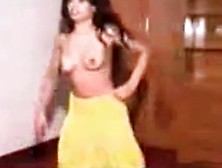 Pakistani Danceing Girl 2