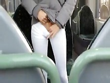 Menina Mostrando Os Peitos Ea Xota No Onibus