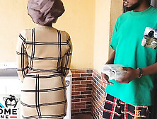 Vendors Doing Her Side Hustling as Os Delivering Her Sweet Pussy to Her Client.