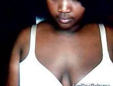 Teen Ebony Babe in Webcam - negrofloripa