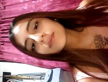 Ninfetinha Linda Demais Ficou Peladinha Se Masturbando Na Live