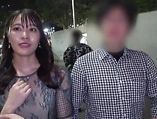 高嶺の花の美女が彼の前で男優にバイブを抜き差しされる寝取られエッチ