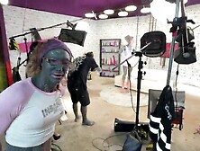 behind the scenes on a ANAL pornshoot - live in a porn studio with Anuskatzz and Morea Ebony