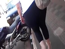 Fat ass woman in leggings