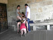 Gente de BrunoyMaria haciendo dogging en publico