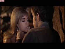 Edina Ronay In Prehistoric Women (1967)