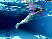 Jessica, La Fille Sous-Marine La Plus Sexy