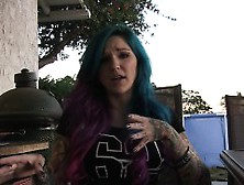 Goth Slut Eats Pussy Bts