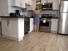 Alix Lynx Lets Her Stepson Enjoys Her Sweet Milf Coochie