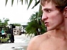 Muscled Gay Man Gets A Sloppy Blowjob On The Street