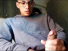 I Jerk Off in my Stepsister's room, whilst this babe bathes!