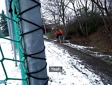 Outdoor Agent Cheating Wifey Goes and Screws a Stranger