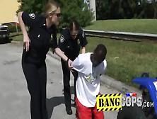 Police Chase On Black Motorcyclist Clowning On Road