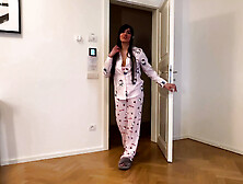 Aaliyah Edges Alexander with Her Tongue and Makes Him Explode