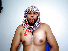 Red-Hot Arab Bear Wanks Off And Shoots