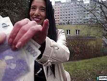 Deepthroat Queen - Extreme Deep Throating Game with Sexy Brunette Babe