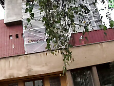 Leonelle wird im Bumsbus richtig zerfickt