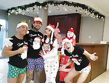 Catherine Knight Christmas Vr Part One - Santa's Horny Hotwfie Mrs. Claus Creampie Threesome