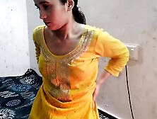 Bhabhi ki fati huyi chut dekhq